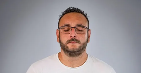 André